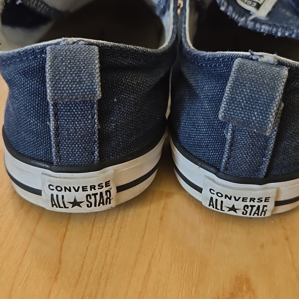 Converse, size 10, guc - Picture 3 of 5
